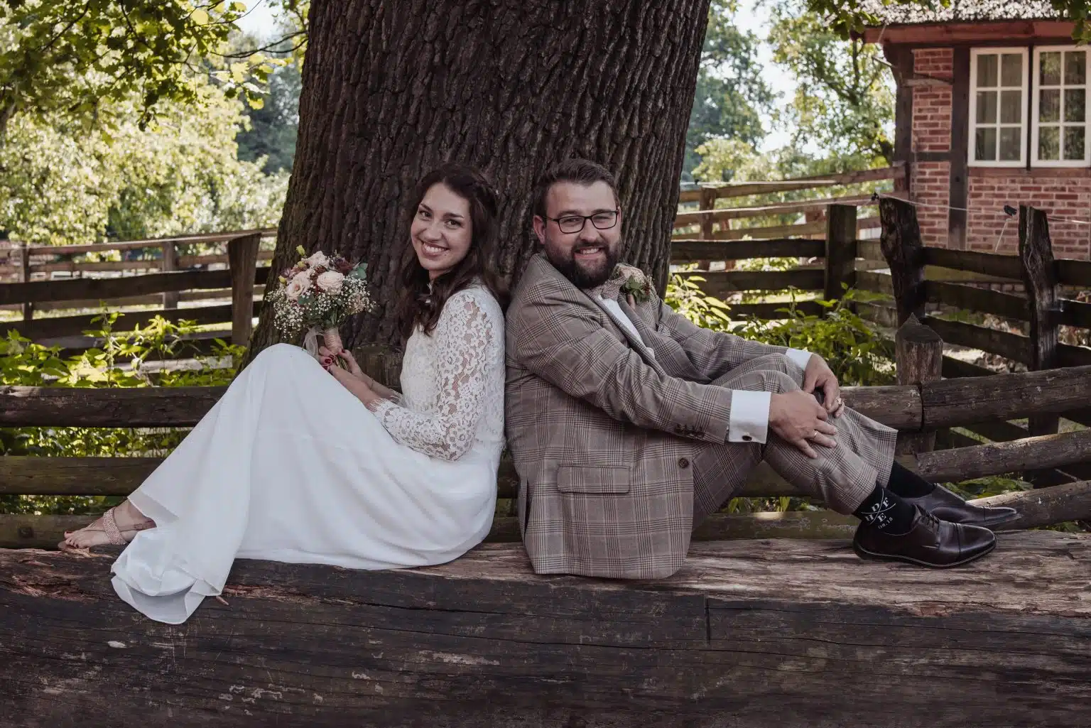 Brautpaarshooting im Museumsdorf Volksdorf von Kay Pinnow